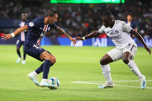 意甲-赖因德斯制胜福法纳助攻 AC米兰1-0维罗纳