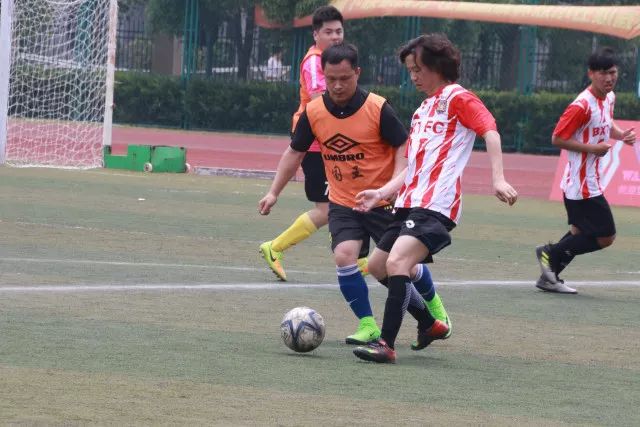 罗马诺：曼城青训队17岁小将正被多家俱乐部关注