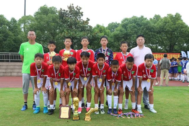 阿尔维斯：足球中没有运气  但如果没巴西人会怎样？